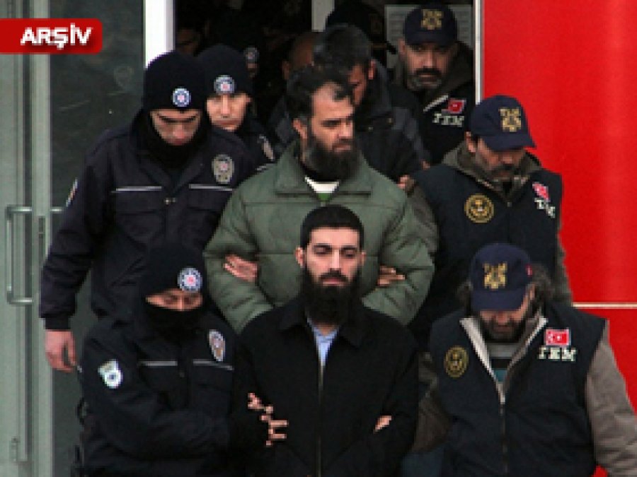 El Kaide Davasında 2 Tahliye