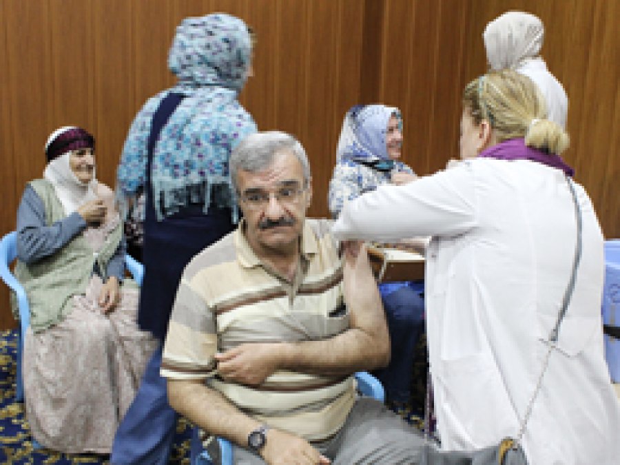 Hacı Adayları Aşılandı