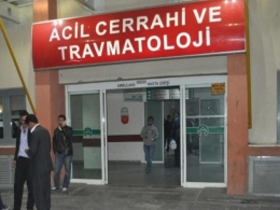 Balkondan Düşen Çocuk Ölümden Döndü