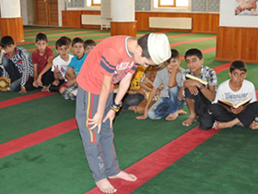 Yaz Kur'an Kurslarında Pratik Eğitim