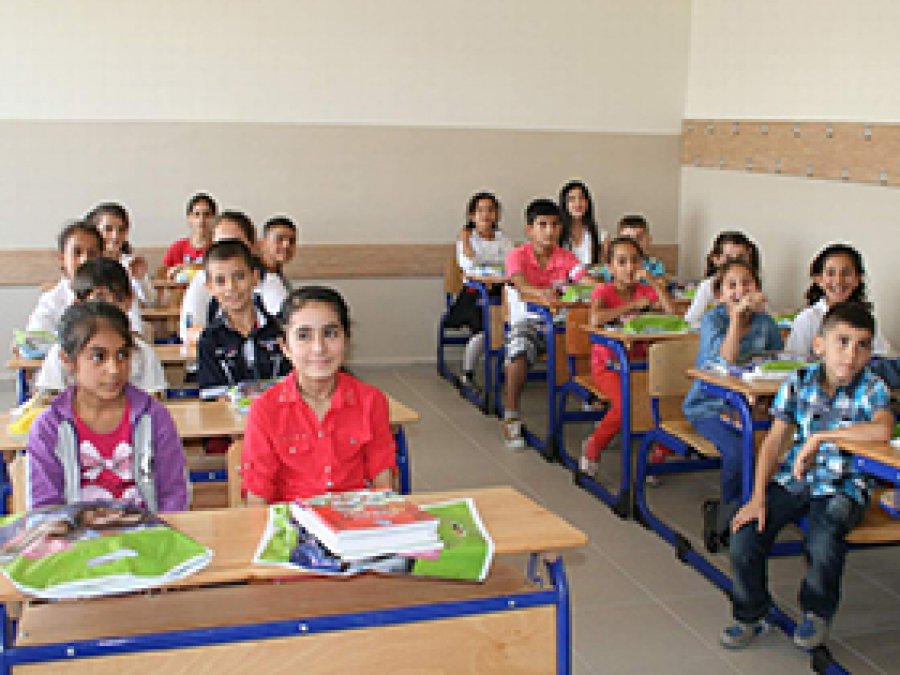 Bursa'da Ders Kitapları Dağıtımı