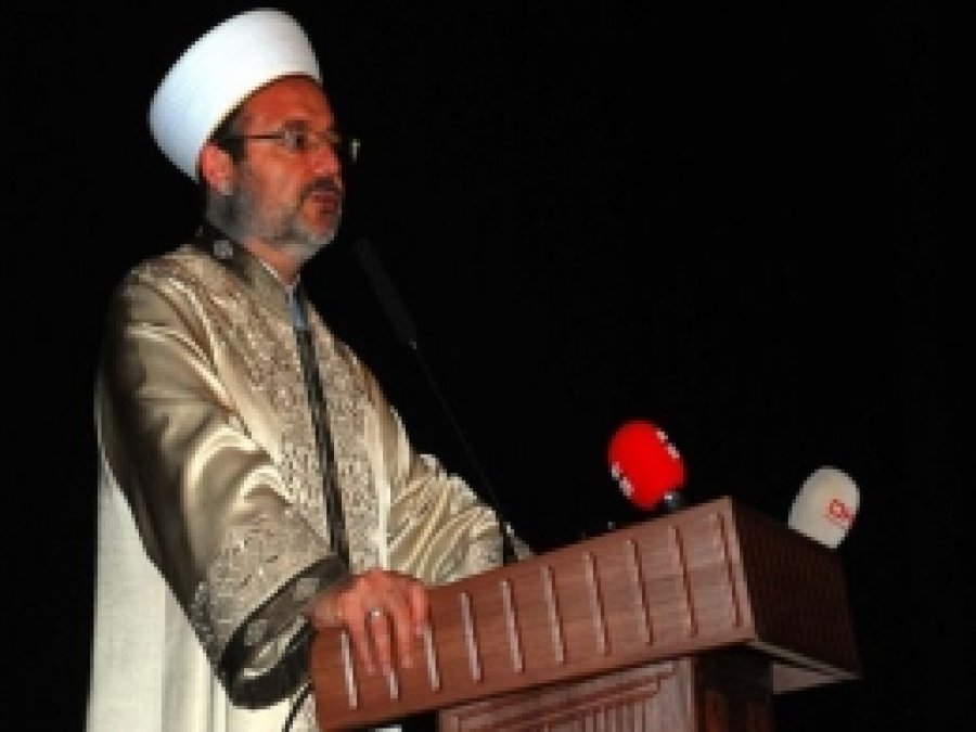 'Din Görevlileri Toplumu İrşat Etmekle Mükelleftir'