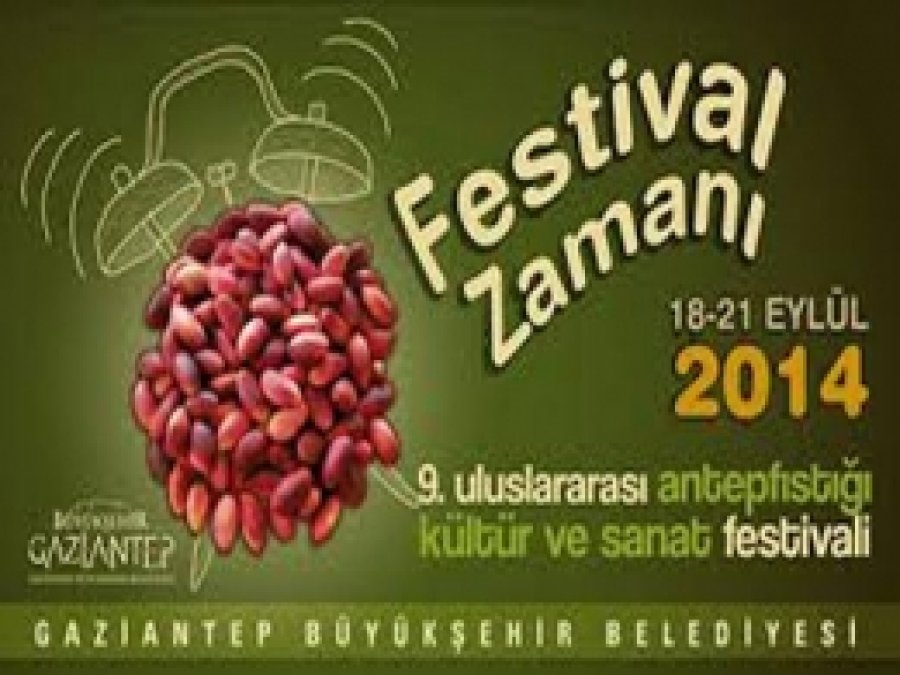Antep Fıstığı Festivalinde Ahlaksız Defile