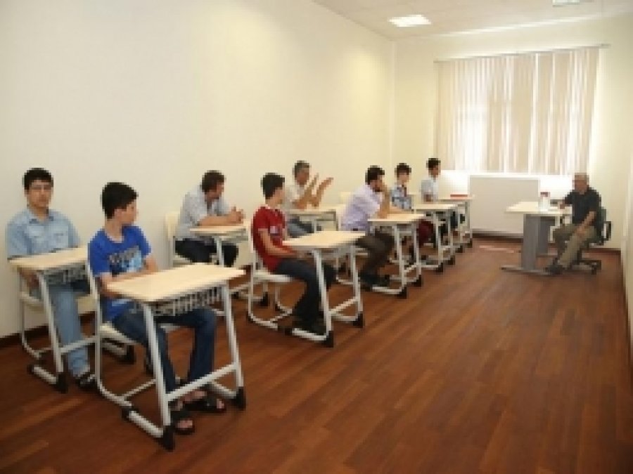 Hem Lise Okuyacaklar Hem De Hafız Olacaklar