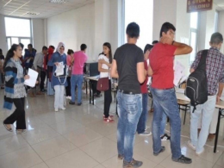 Bingöl Üniversitesine 3 Bin 124 Öğrenci Kayıt Yaptırdı