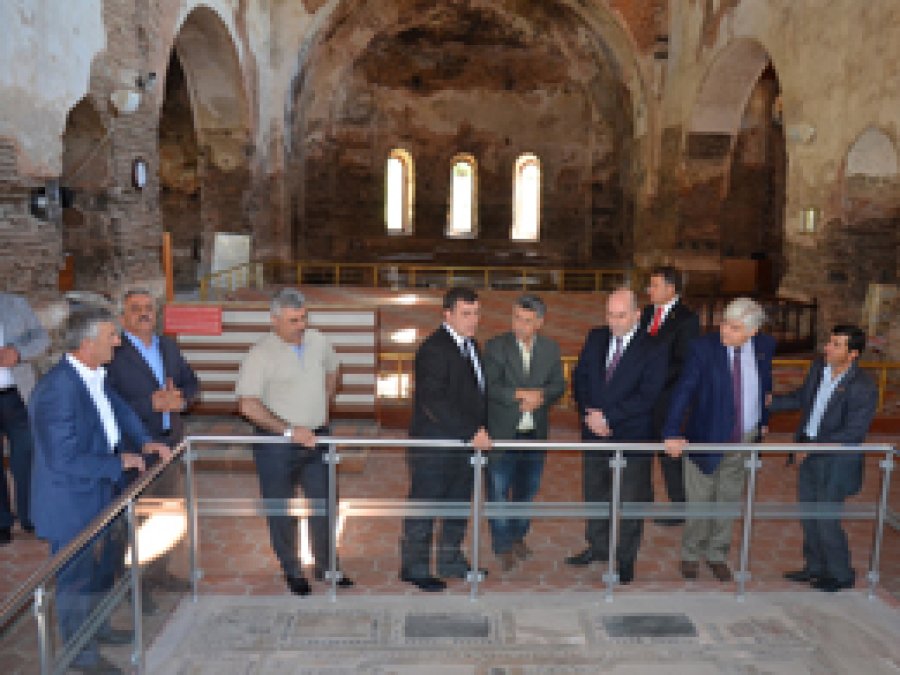 'Gürcistan'da 240'tan Fazla Cami Var'