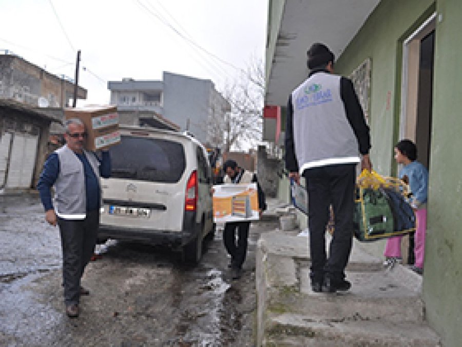 IHO-EBRAR'dan muhtaçlara yardım