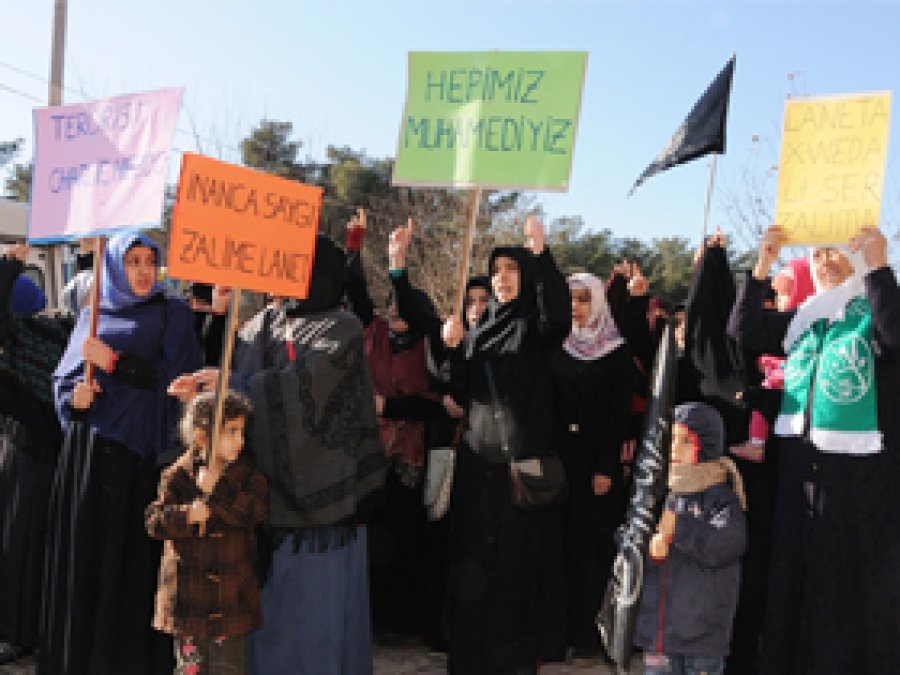 DOST-DER Peygambere hakareti kınadı
