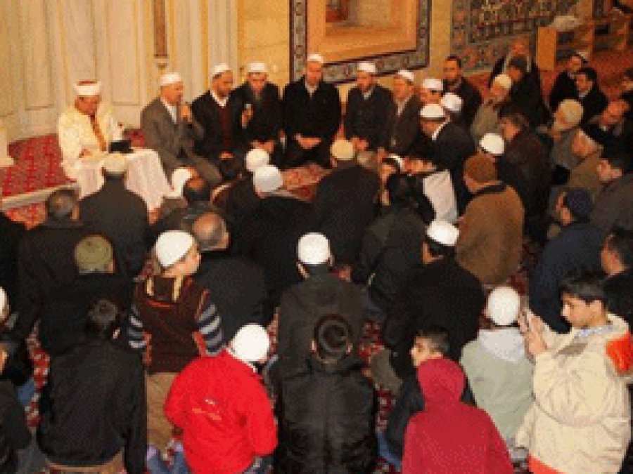 Sabancı Merkez Caminde Seher Buluşması
