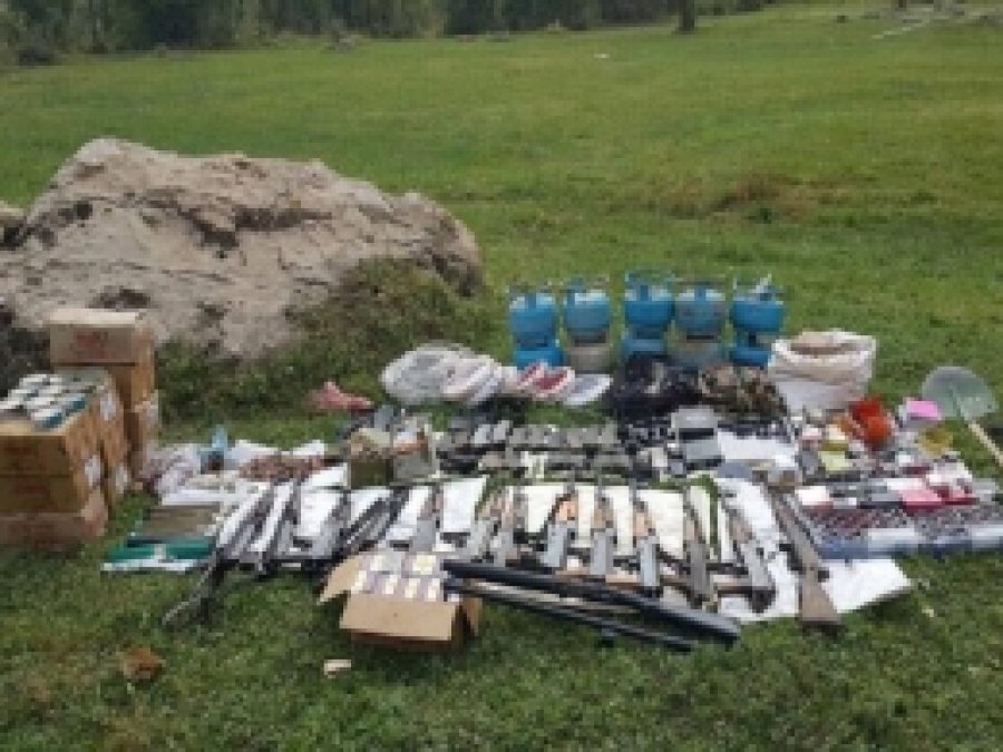 Beytüşşebap'ta 8 PKK sığınağı imha edildi