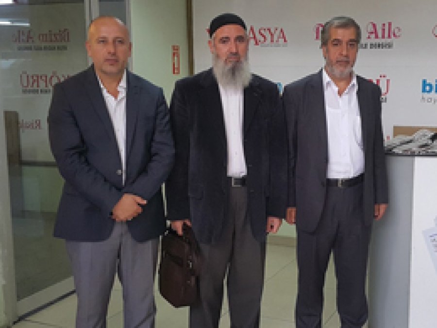 Yasin'in yerine et dağıtan heyetten ziyaret
