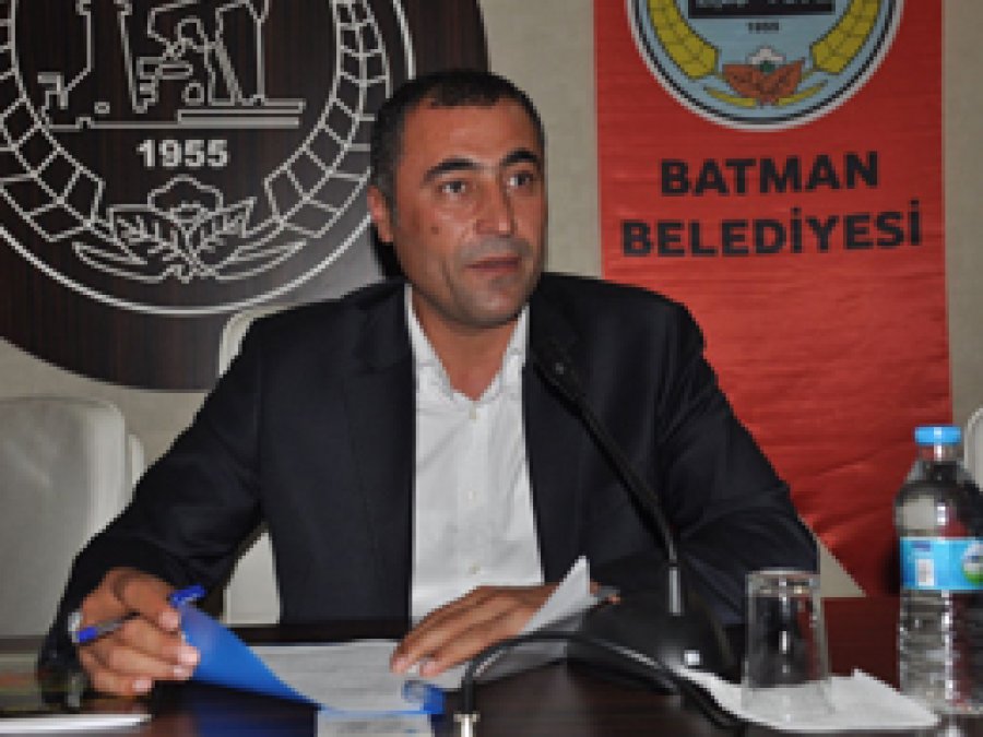 Batman Belediye Başkanı görevden uzaklaştırıldı
