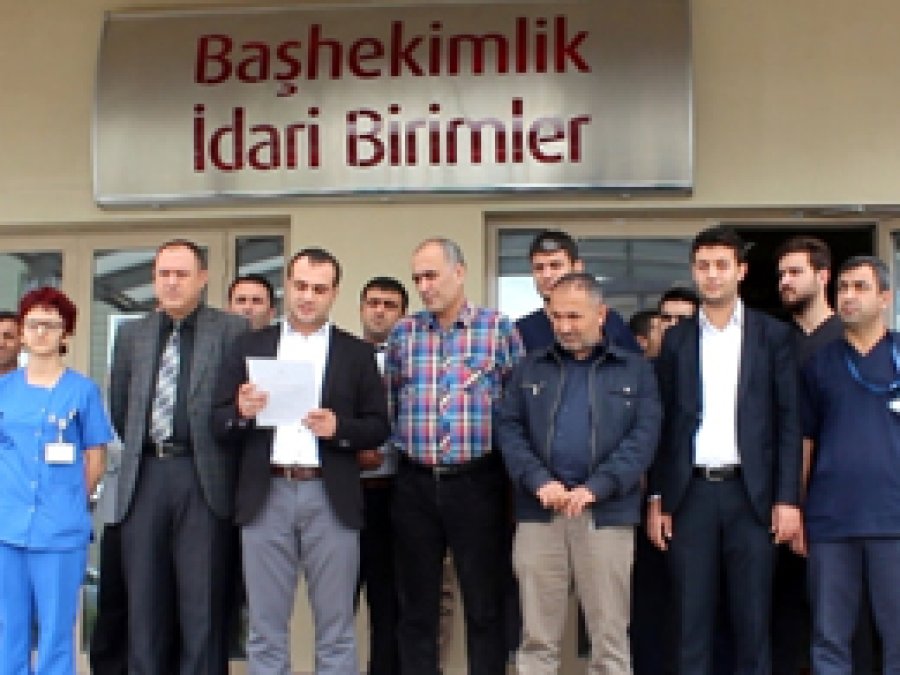 Sağlıkçılara saldırılar Kahta'da protesto edildi