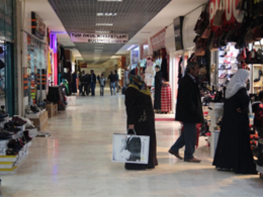 Van esnafı nefes aldı