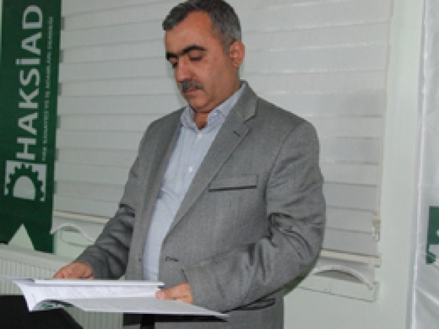 ''Hükümet ekonomik kalkınmaya ağırlık vermeli''