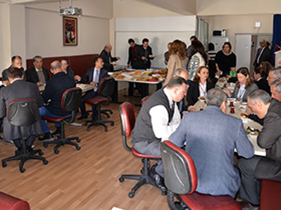 Öğretim görevlilerinden örnek çalışma