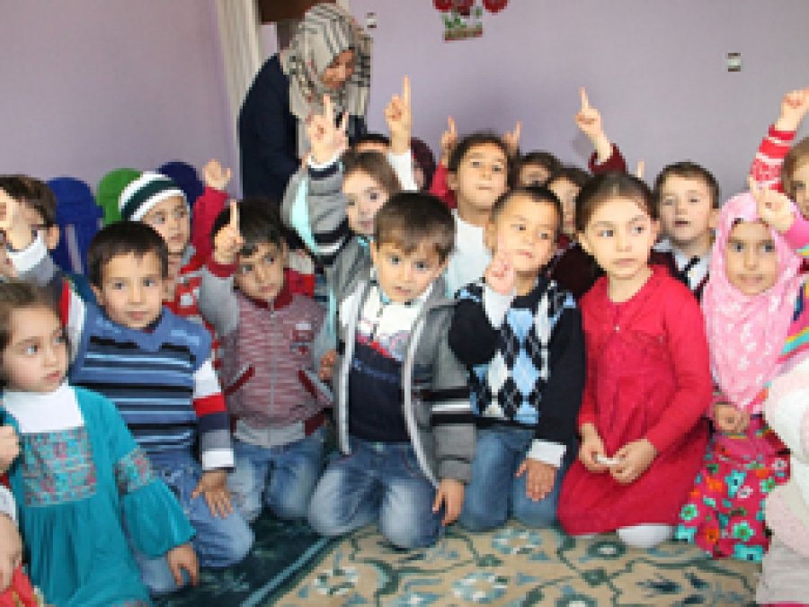 'Çocuklarımızın dünya ve ahiretlerini düşünmeliyiz'