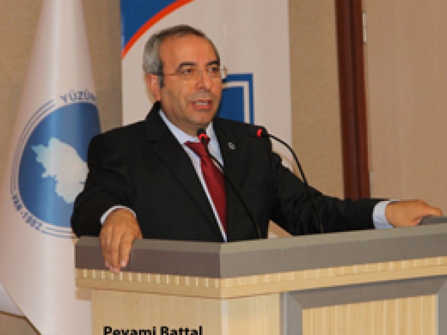 ,'Bütün Yönleriyle Öğretmen' sempozyumu