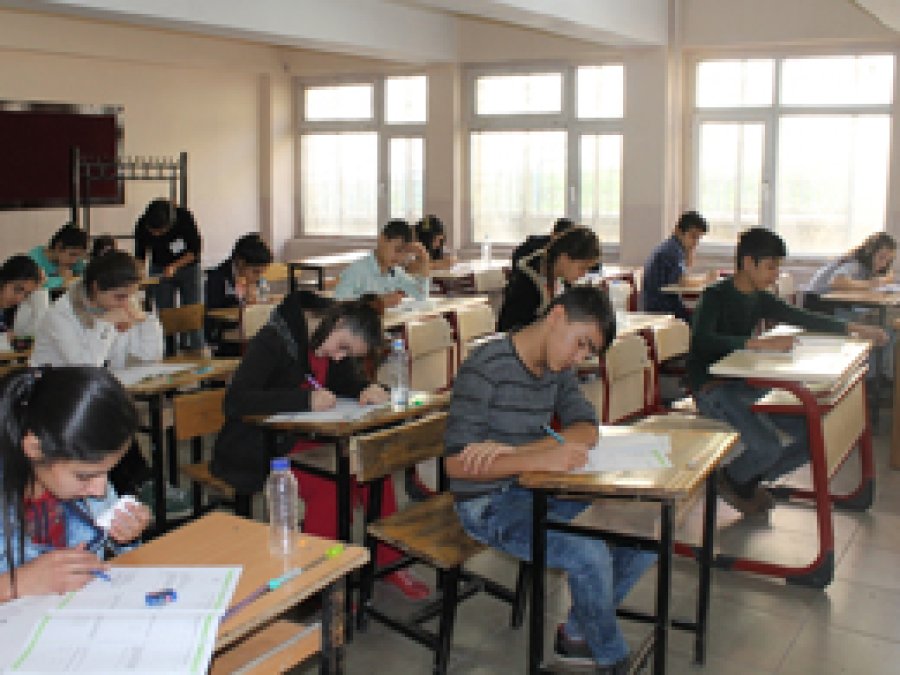 Şırnak'ta 11 bin öğrenci TEOG sınavına girdi