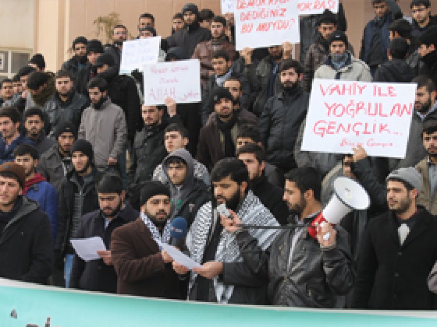 Bilge Gençlik: Kardeşlerimizin yanındayız