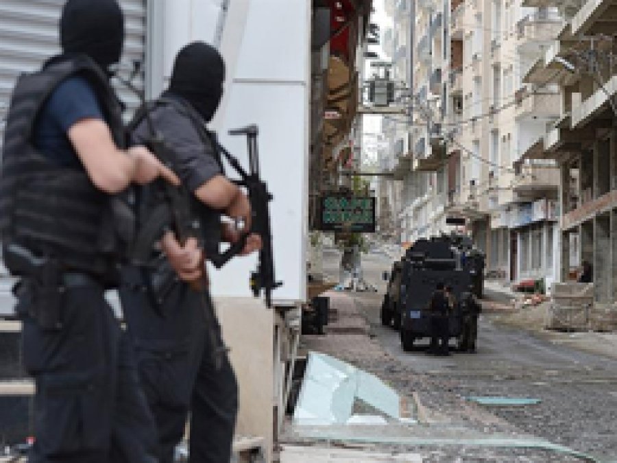Lice ve Hazro'da sokağa çıkma yasağı ilan edildi