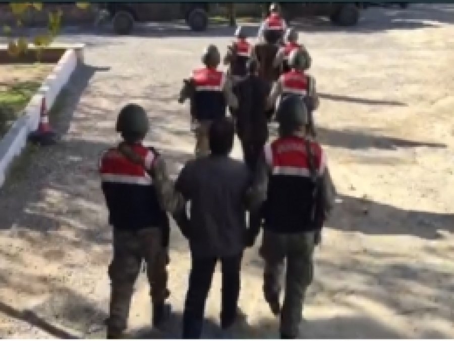 Diyarbakır'da 3 PKK'li yakalandı