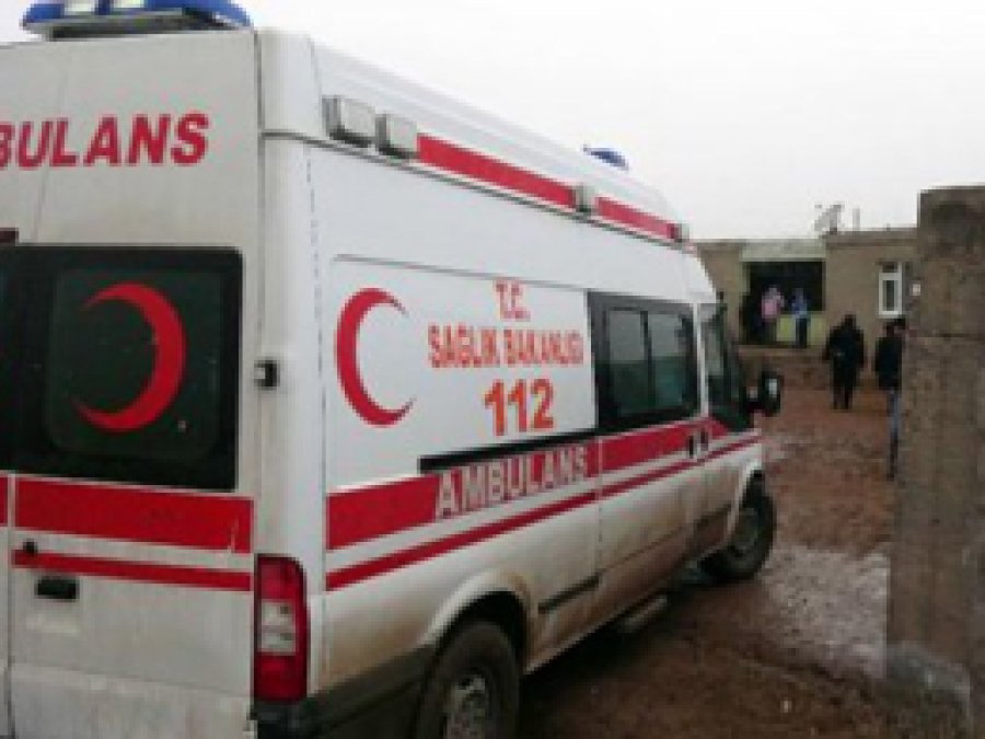 PKK İdil'de ambulans kaçırdı