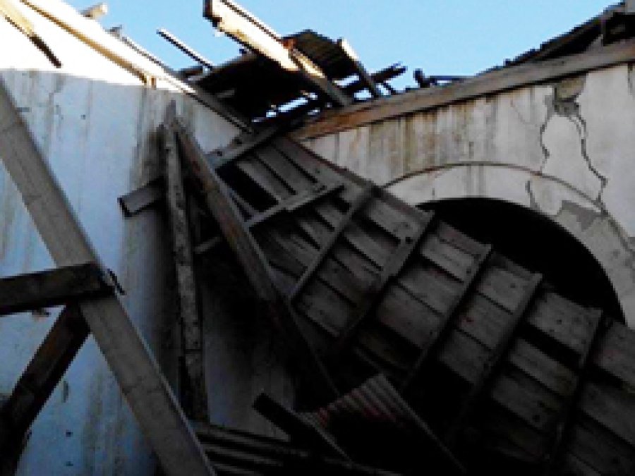 Mersin'de 200 yıllık cami bakımsızlıktan yıkıldı