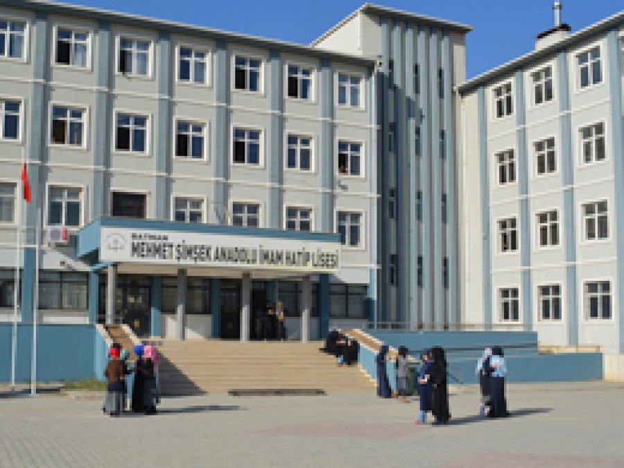 Batman'da 22 öğrenci zehirlendi