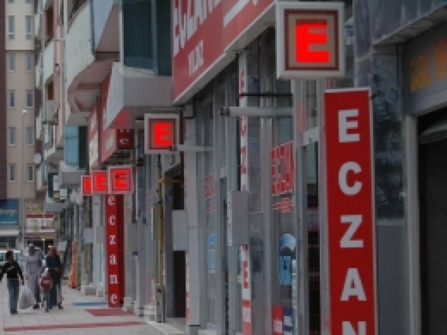 Eczacılar saldırılara kaşır 'acil butonu' istedi
