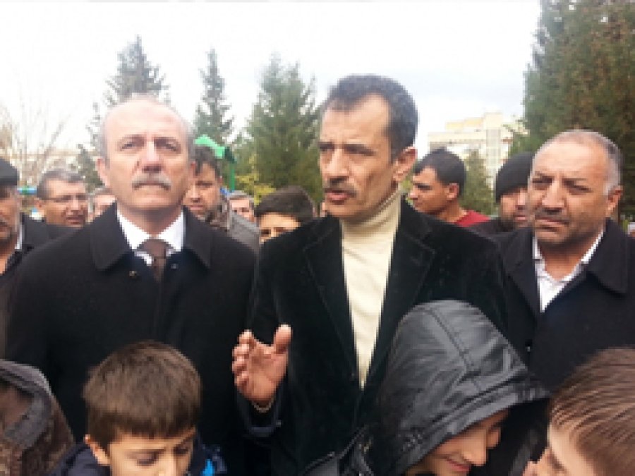 Kızıltepe'de elektrik kesintileri protesto edildi