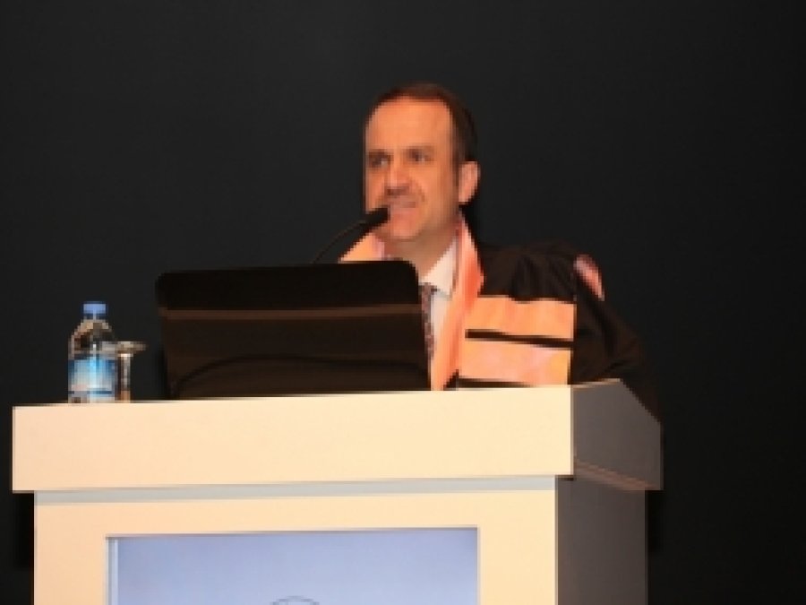 2012-2013 yılı akademik performans ödülleri sahiplerini buldu