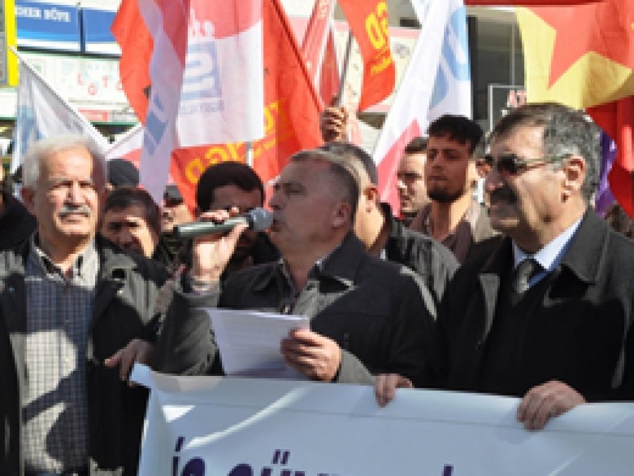 Mersin'de 'İç Güvenlik Paketi'ne karşı yürüdüler