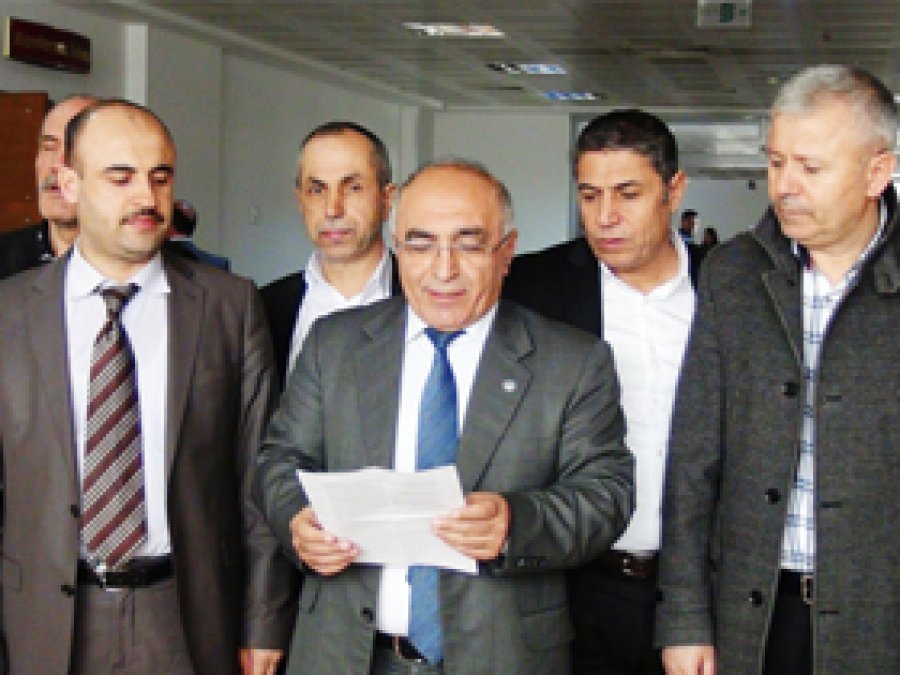 Bitlis Sağlık Sen'den basın açıklaması