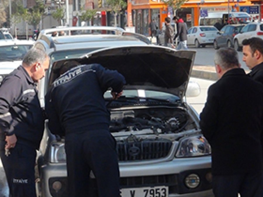 Gaz kaçıran araç paniğe neden oldu