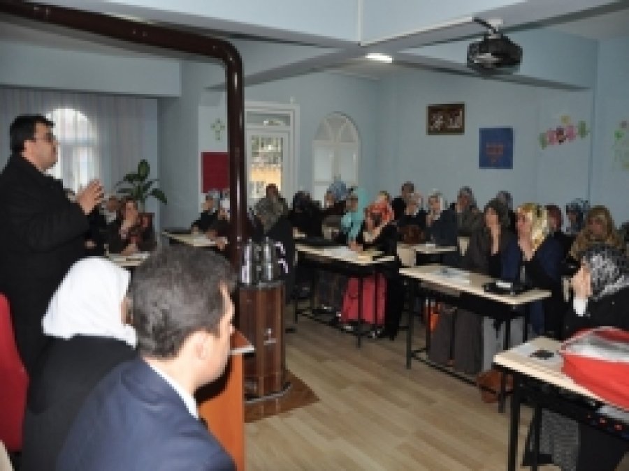 İslâhiye'de cenaze yıkama ve kefenleme semineri