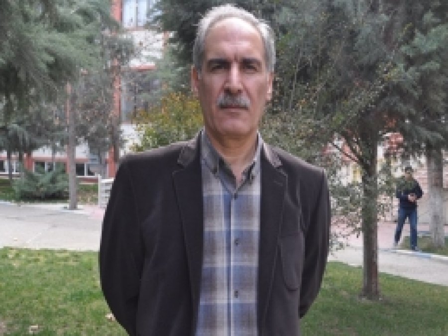 Kürtçe İslam medeniyeti perspektifinde ele alınmalıdır