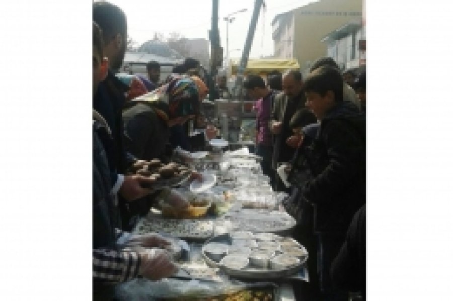 Üniversite öğrencilerden Anlamlı Kermes