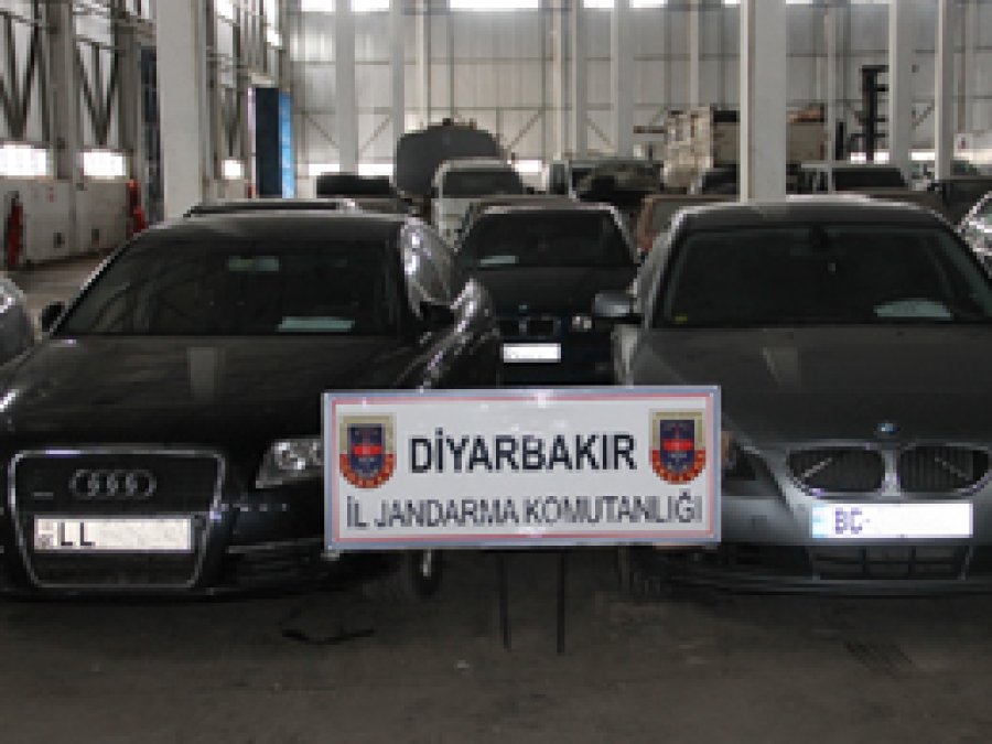 Diyarbakır’da kaçak araç operasyonu