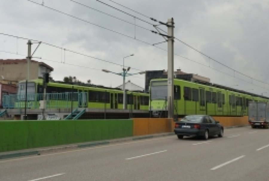Raylı ulaşımın yerine otobüs takviyesi