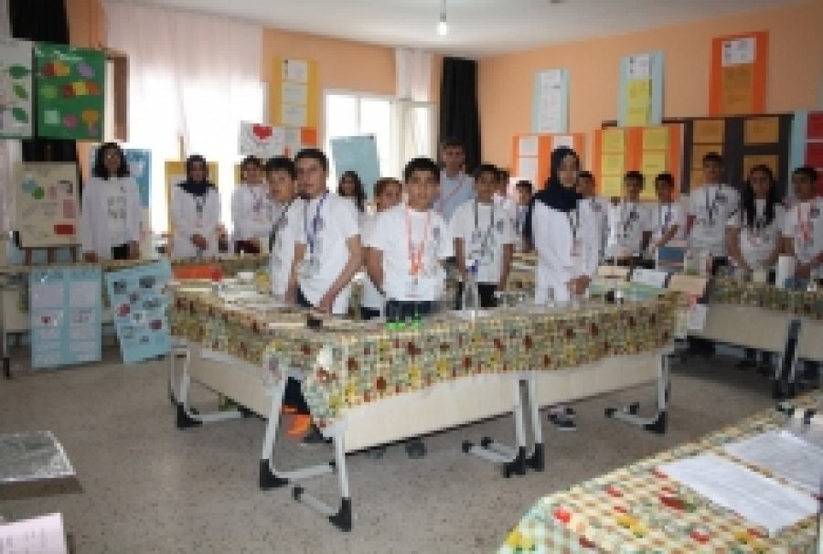Nusaybin'de TÜBİTAK Bilim Fuarı açıldı