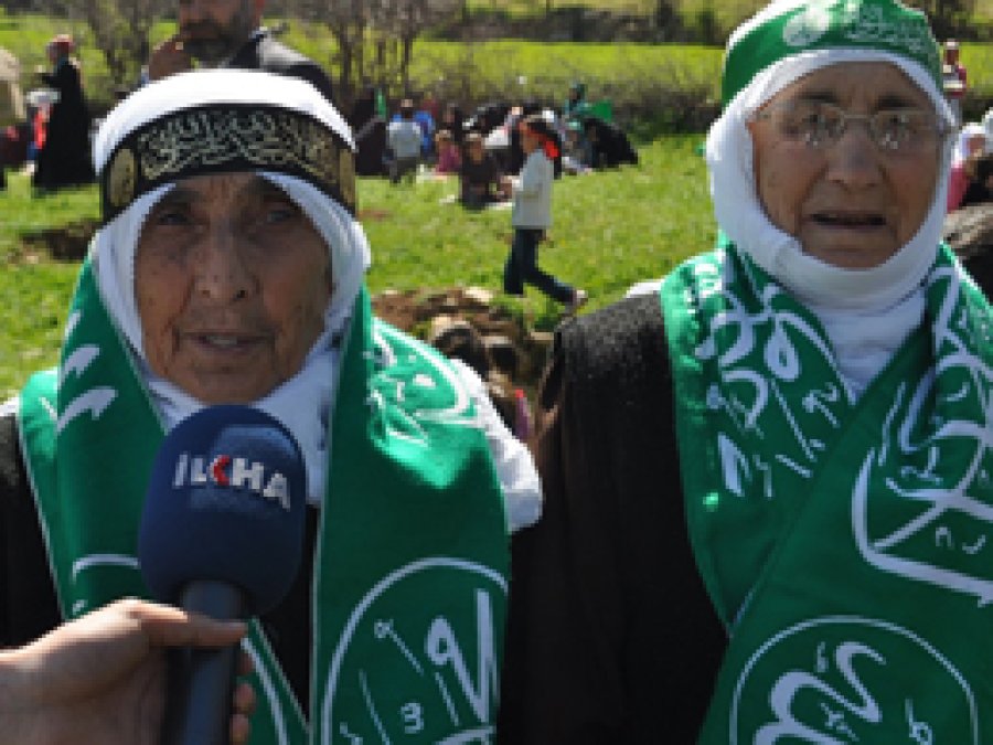'Önderimiz ve rehberimiz Hz Muhammed'dir'