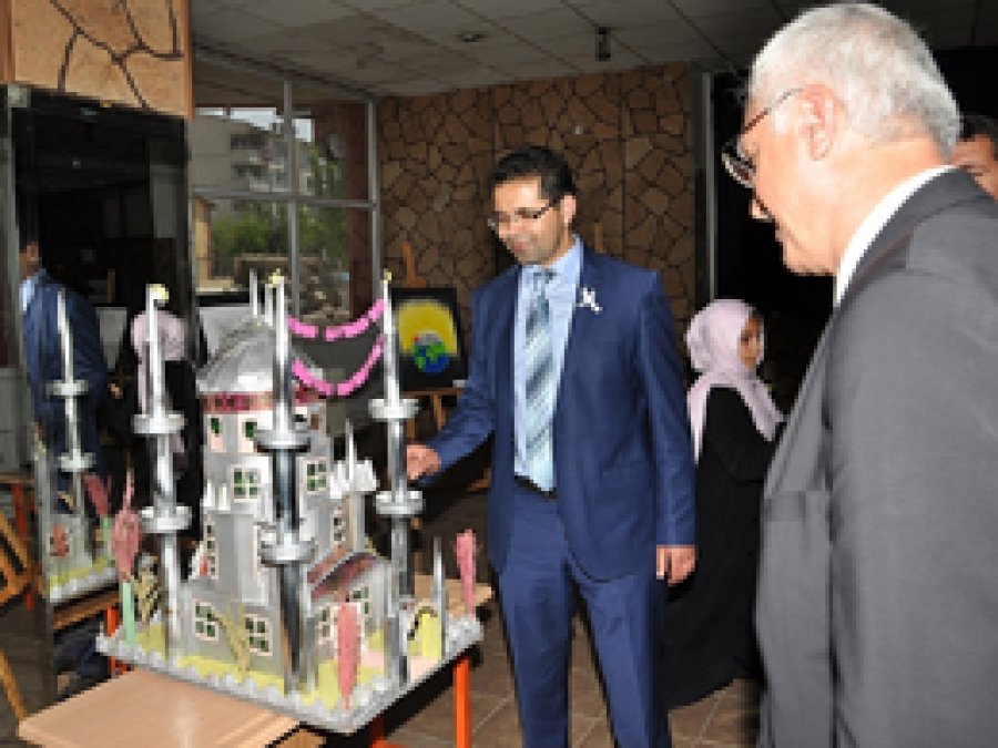 Öğrencilerden hadis ve maket sergisi