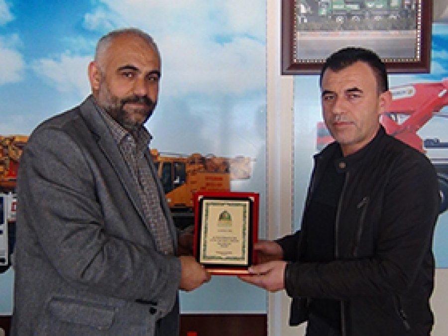 Antep'te Kutlu Doğuma katkıya plaket