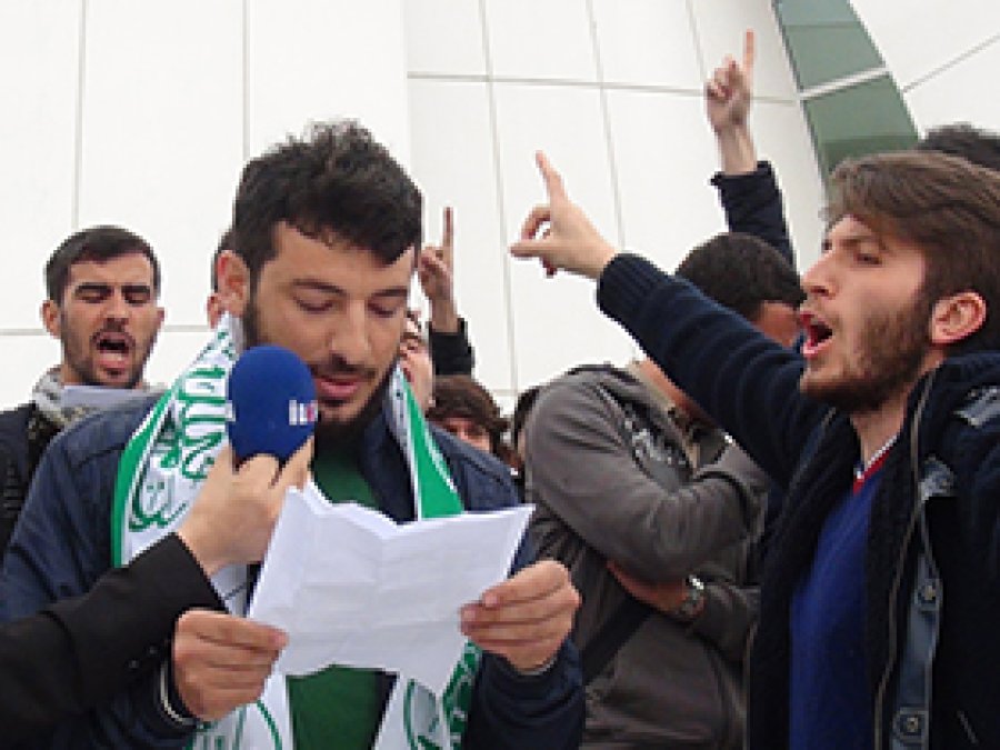 Kocaeli'da medyadaki ahlaksızlıklara tepki