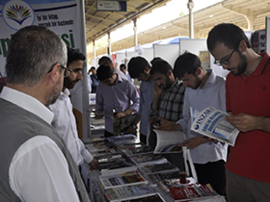 TÜRDEB fuarına ziyaretçi akını
