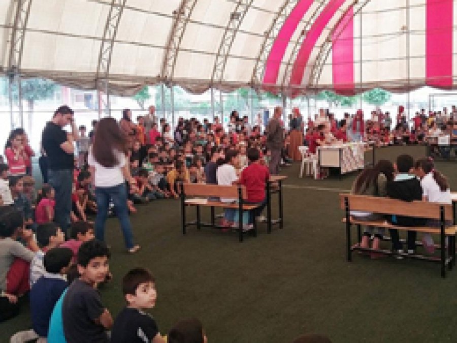 İlkokul öğrencileri bilgi yarışmasında ter döktü