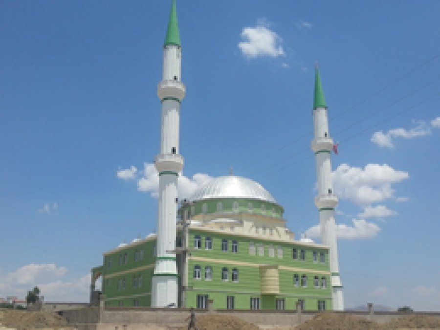 Ergani'de Selahaddin-i Eyyubi Camii ibadete açıldı
