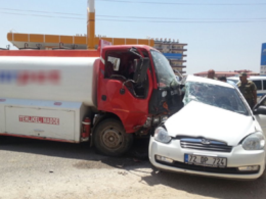 Mazot tankeri otomobili biçti