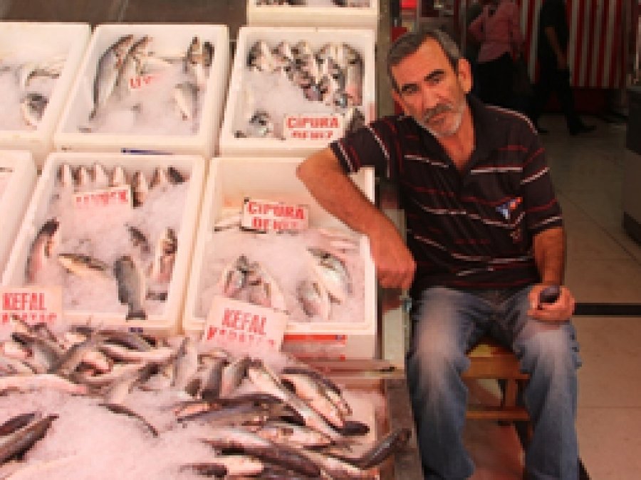 Balıkçı esnafı: iftarda balık da tüketilsin!